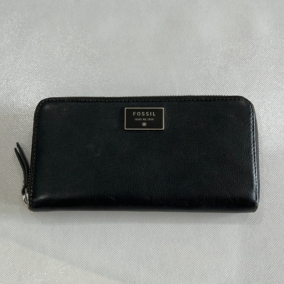 Fossil Black Leather Wallet - Picture 1 of 10